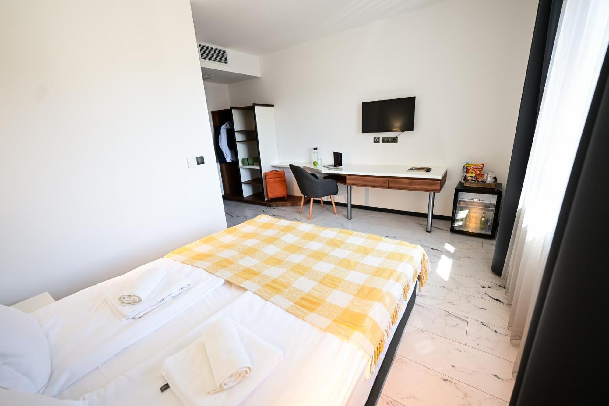 Rubo Hotel Sjumen Eksteriør billede